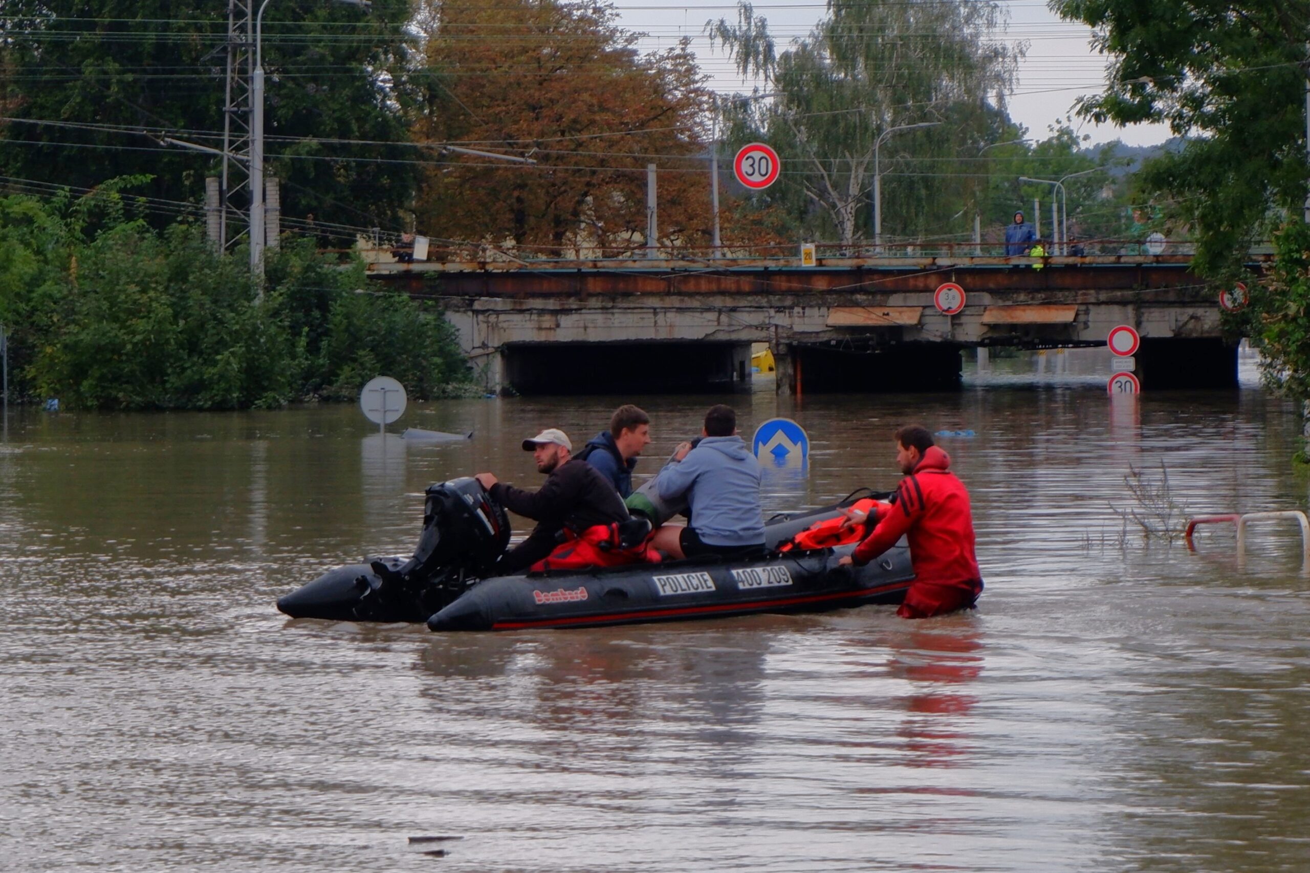 Poplave u centralnoj Еvropi odnijele 21 život: Vodeni talas ide Dunavom