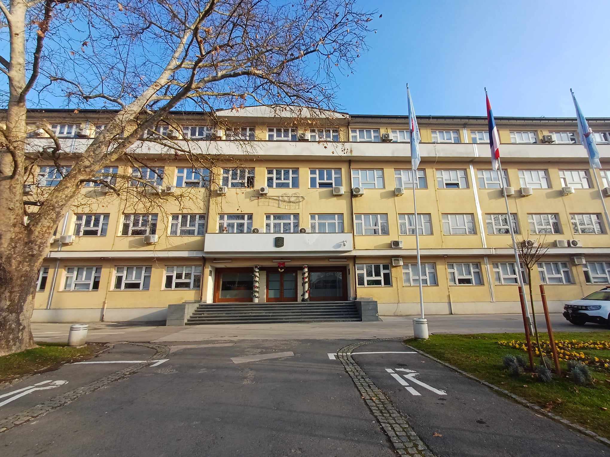 Grad Prijedor dobio negativno mišljenje o finansijskim izvještajima i mišljenje s rezervom Glavne službe za reviziju Grad Prijedor dobio negativno mišljenje o finansijskim izvještajima i mišljenje s rezervom Glavne službe za reviziju