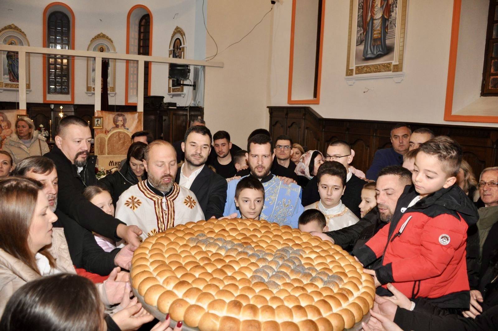 U Prijedoru jutros služene Božićne liturgije