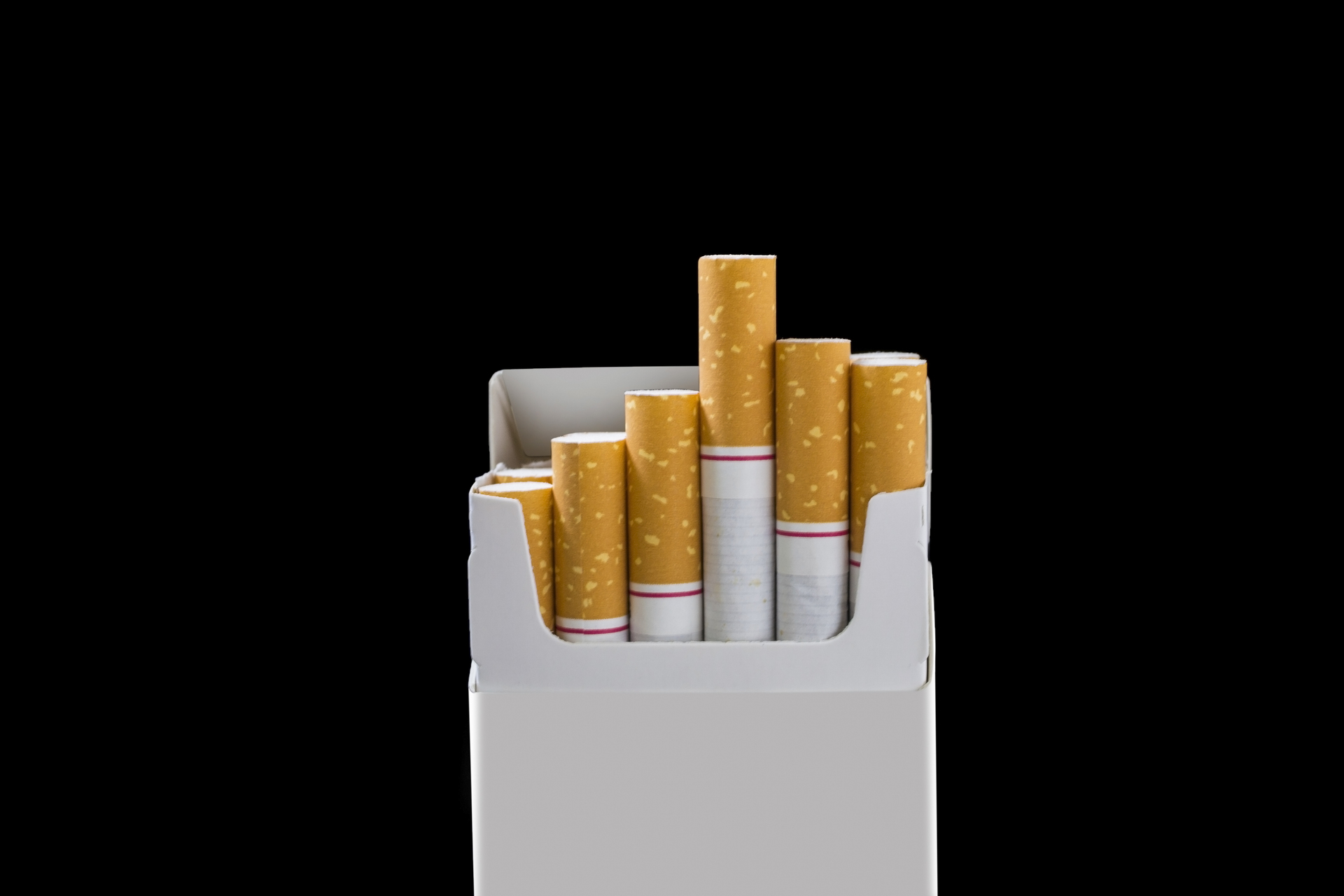 Poskupjele cigarete brendova Winston, Camel, LD i Sobranie Poskupjele cigarete brendova Winston, Camel, LD i Sobranie
