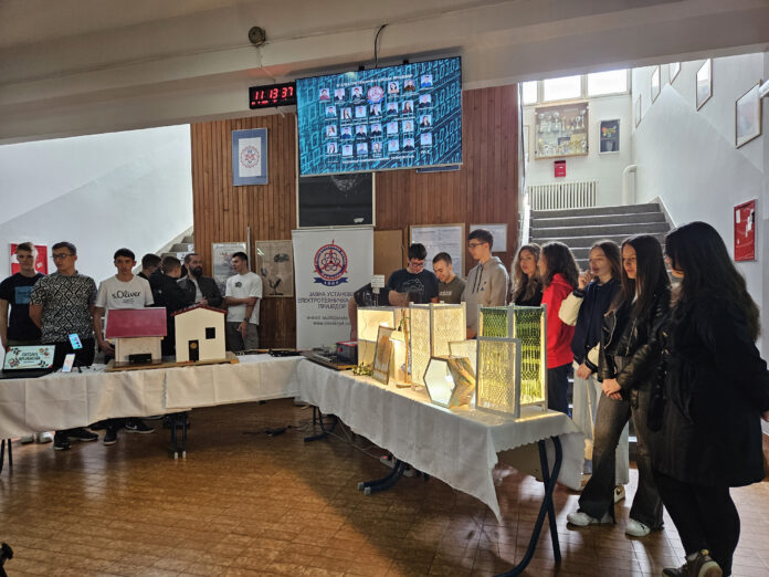 Elektrotehnička škola – Na “Inostu mladih” osvojili 12 nagrada, među kojima tri zlatne plakete Elektrotehnička škola – Na “Inostu mladih” osvojili 12 nagrada, među kojima tri zlatne plakete