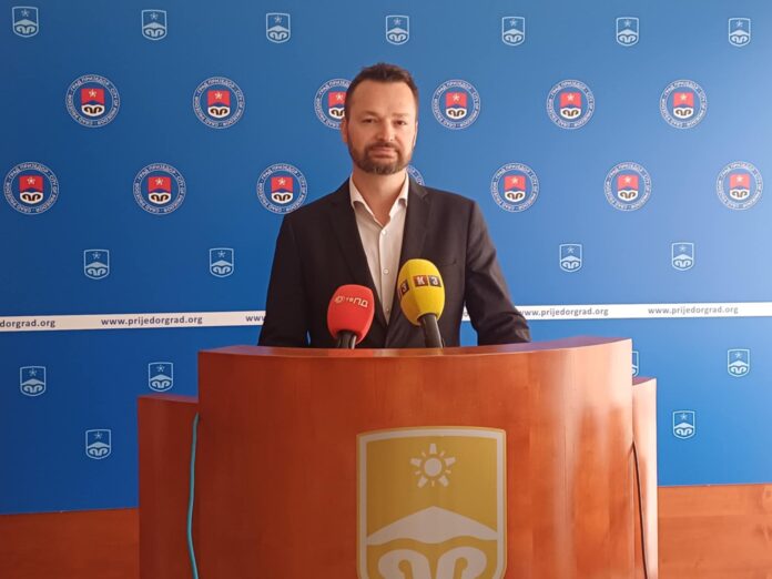 Šteta od poplava na 48 privrednih subjekata 2.975.400 KM Šteta od poplava na 48 privrednih subjekata 2.975.400 KM