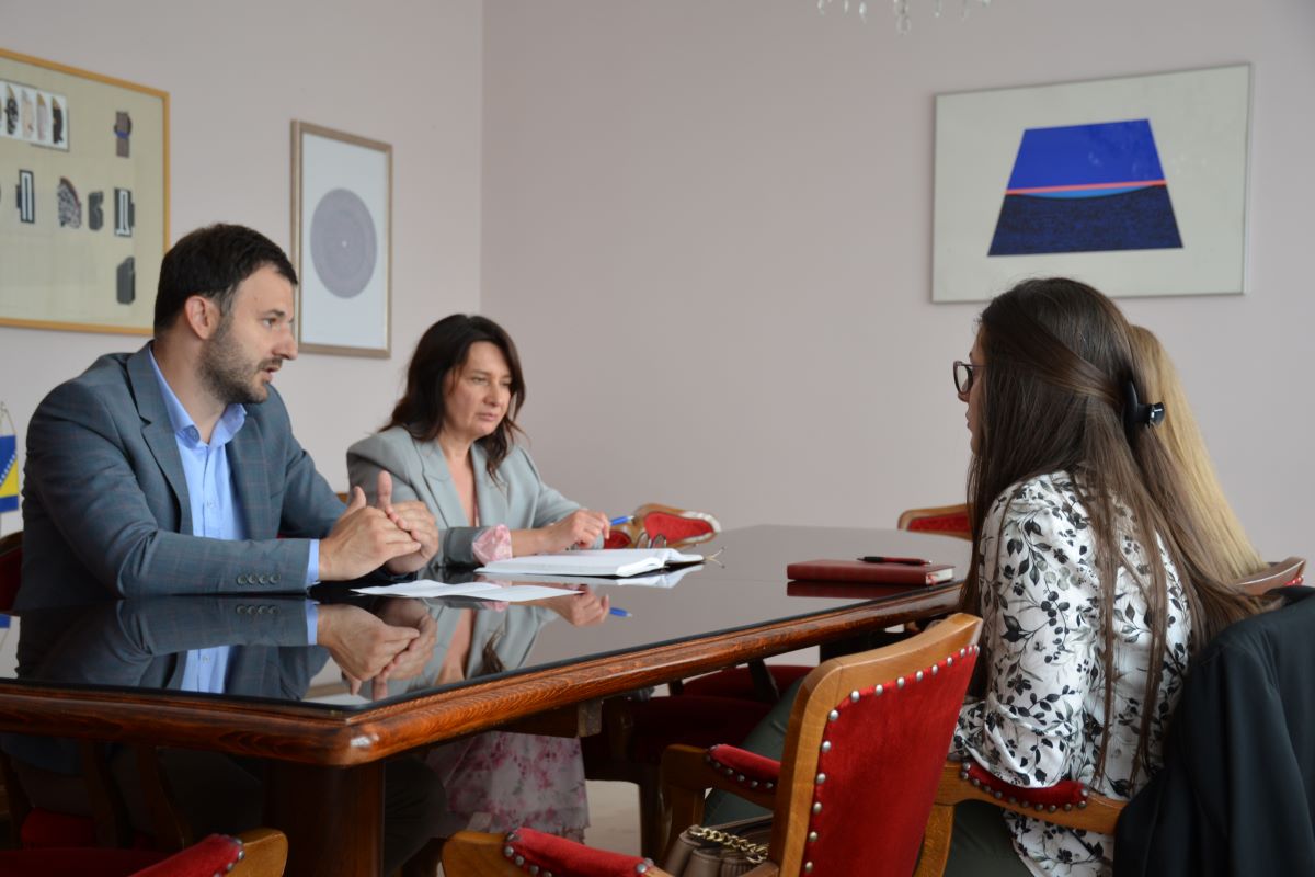 Grad povećava subvencije za boravak djece u privatnoj predškolskoj ustanovi sa 100 na 150 KM po djetetu Grad povećava subvencije za boravak djece u privatnoj predškolskoj ustanovi sa 100 na 150 KM po djetetu