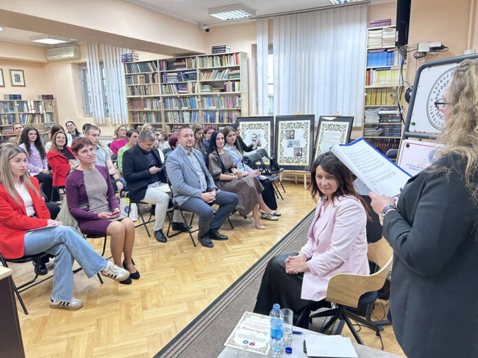 Promocija djela zavičajnog pisca Mladena Vučkovca i nagrade mladim autorima Promocija djela zavičajnog pisca Mladena Vučkovca i nagrade mladim autorima