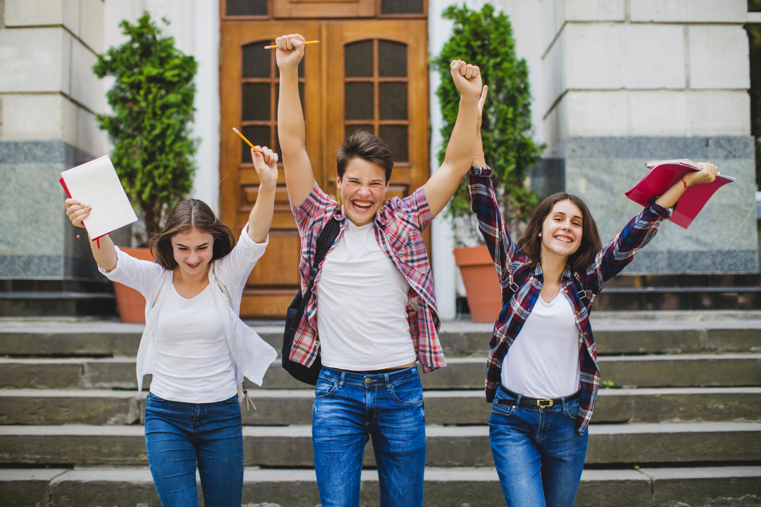 Počinje upis studenata na Univerzitet u Banjaluci, evo koliko je mjesta na raspolaganju Počinje upis studenata na Univerzitet u Banjaluci, evo koliko je mjesta na raspolaganju