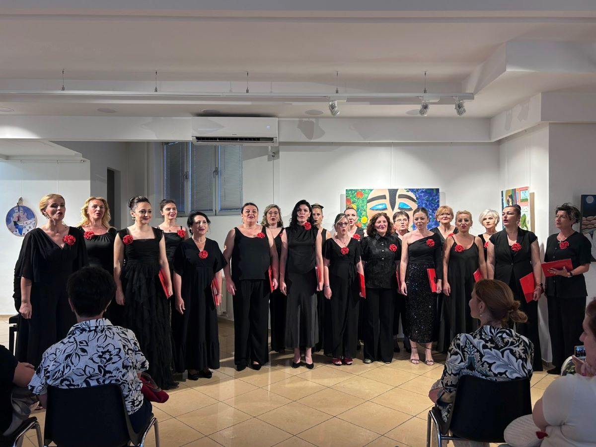 U Galeriji “Sreten Stojanović” održan koncert kamernog hora “A vista”