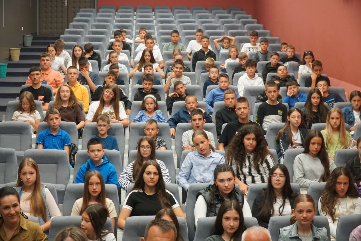 Grad Prijedor po deveti put ugostio djecu s Kosova i Metohije Grad Prijedor po deveti put ugostio djecu s Kosova i Metohije