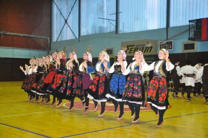 Održan Festival folklora “Sačuvajmo našu tradiciju” Održan Festival folklora “Sačuvajmo našu tradiciju”