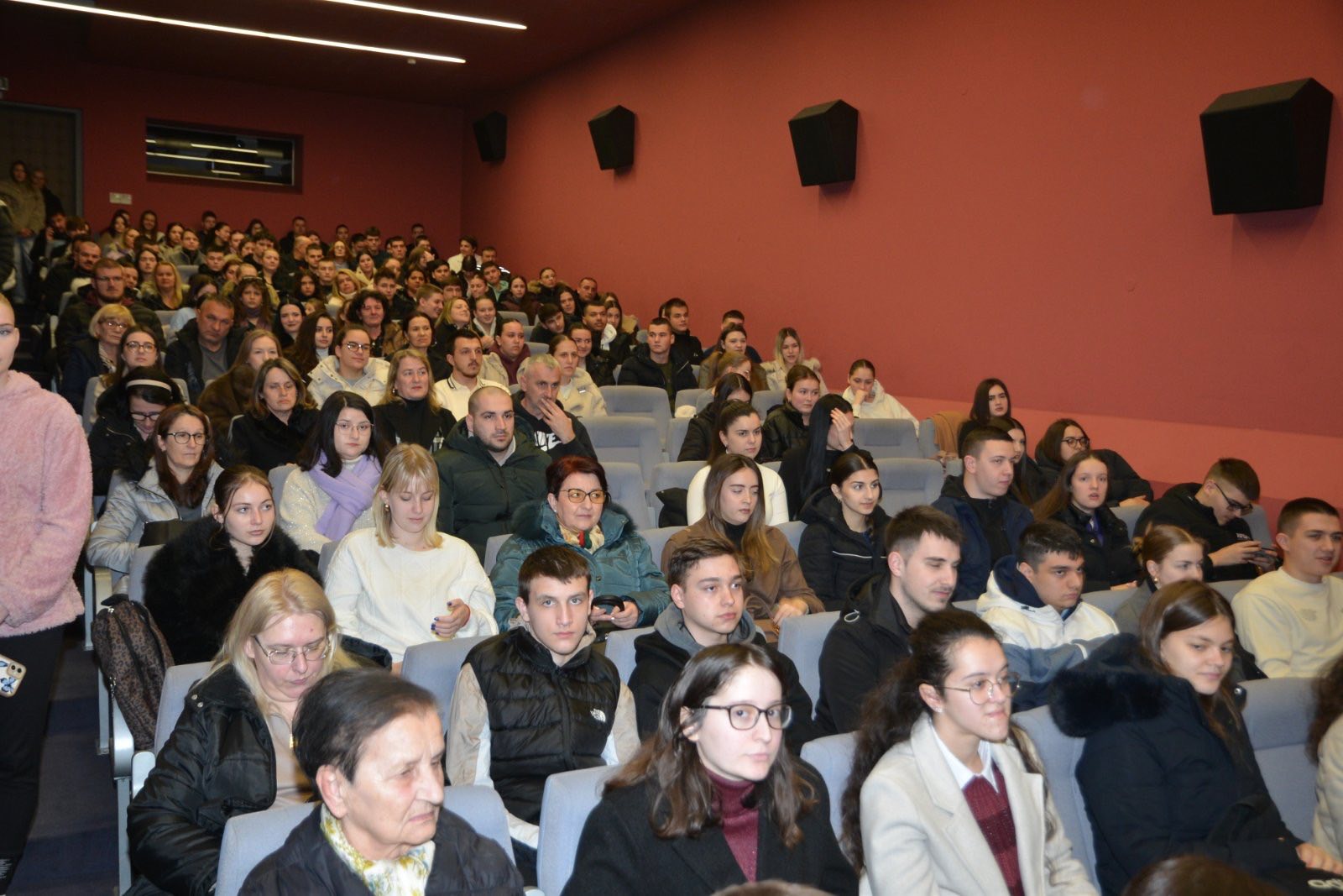 Potpisani ugovori sa stipendistima Potpisani ugovori sa stipendistima