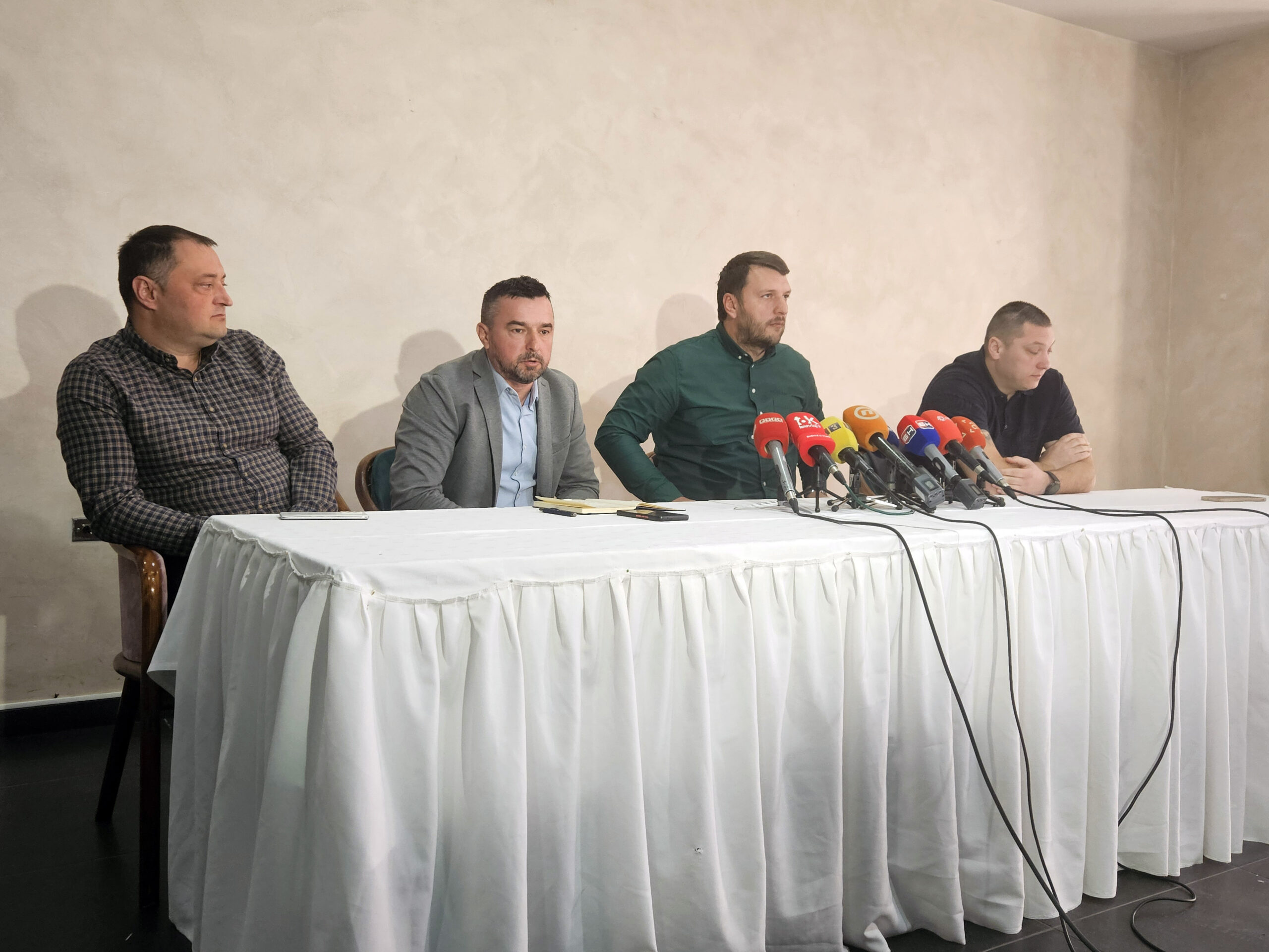 Poziv nadležnim organima da ispitaju zakonitost predlaganja stečaja “Nove LJubije”